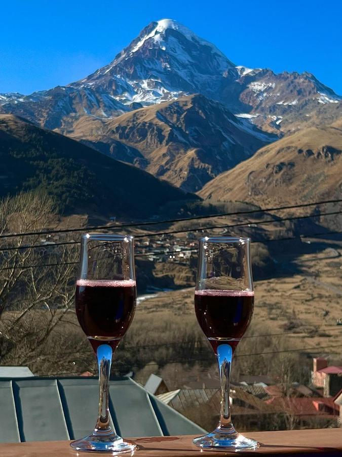 Twin Cottages Kazbegi Exterior photo